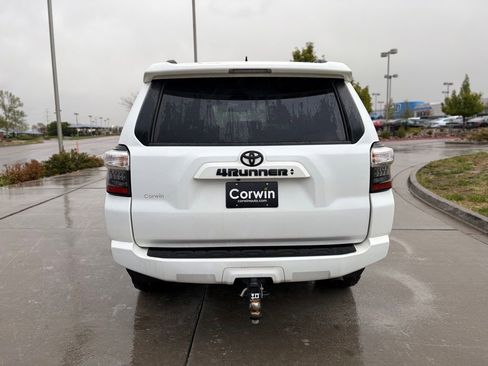 Used 2021 Toyota 4Runner SR5 Premium AWD/4WD image 7
