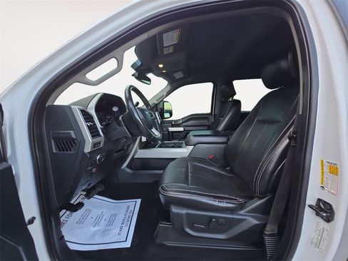 Used 2020 Ford F250 Lariat w/ Lariat Value Package image 9