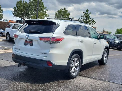 Used 2015 Toyota Highlander XLE AWD/4WD image 4