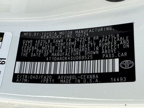 Used 2025 Toyota Camry LE FWD image 15