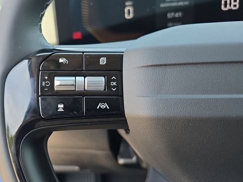 New 2026 Kia Sorento S w/ S Panoramic Sunroof Package FWD image 18