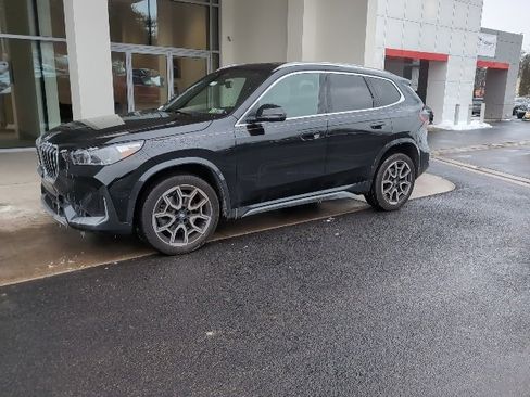 Used 2025 BMW X1 xDrive28i w/ Technology Package image 5