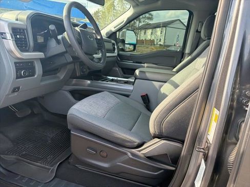 Used 2024 Ford F250 XLT w/ XLT Premium Package image 22