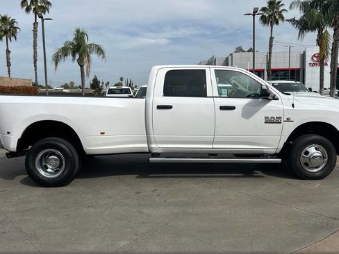 Used 2017 RAM 3500 Tradesman w/ Chrome Appearance Group image 5