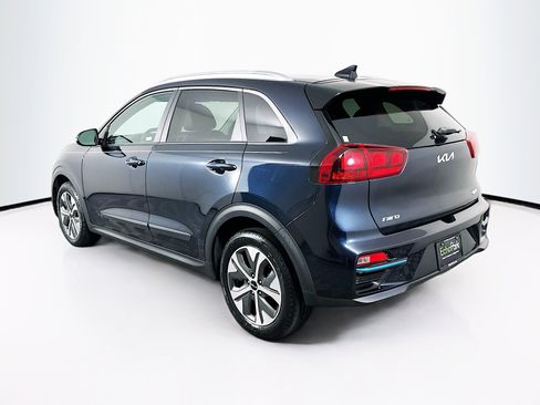 Used 2022 Kia Niro EX image 5