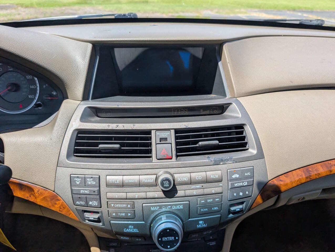 Used 2010 Honda Accord EX-L image 39