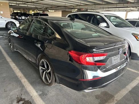 Used 2022 Honda Accord Sport image 2