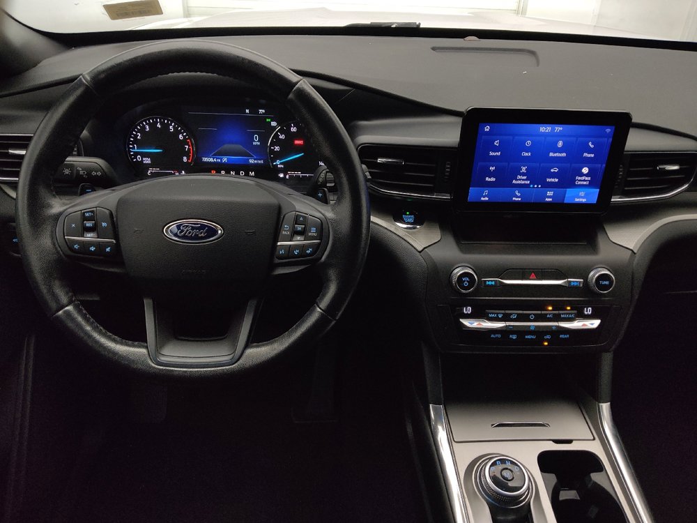 Used 2020 Ford Explorer XLT w/ Equipment Group 202A RWD image 22