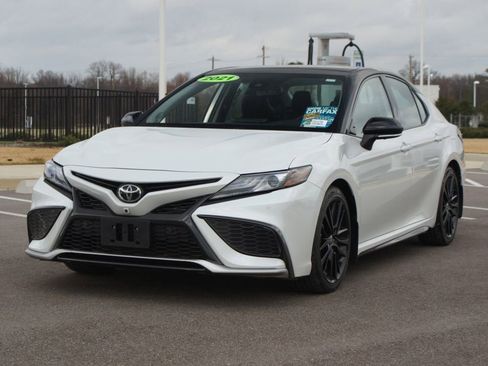 Used 2021 Toyota Camry XSE w/ Navigation Package image 24