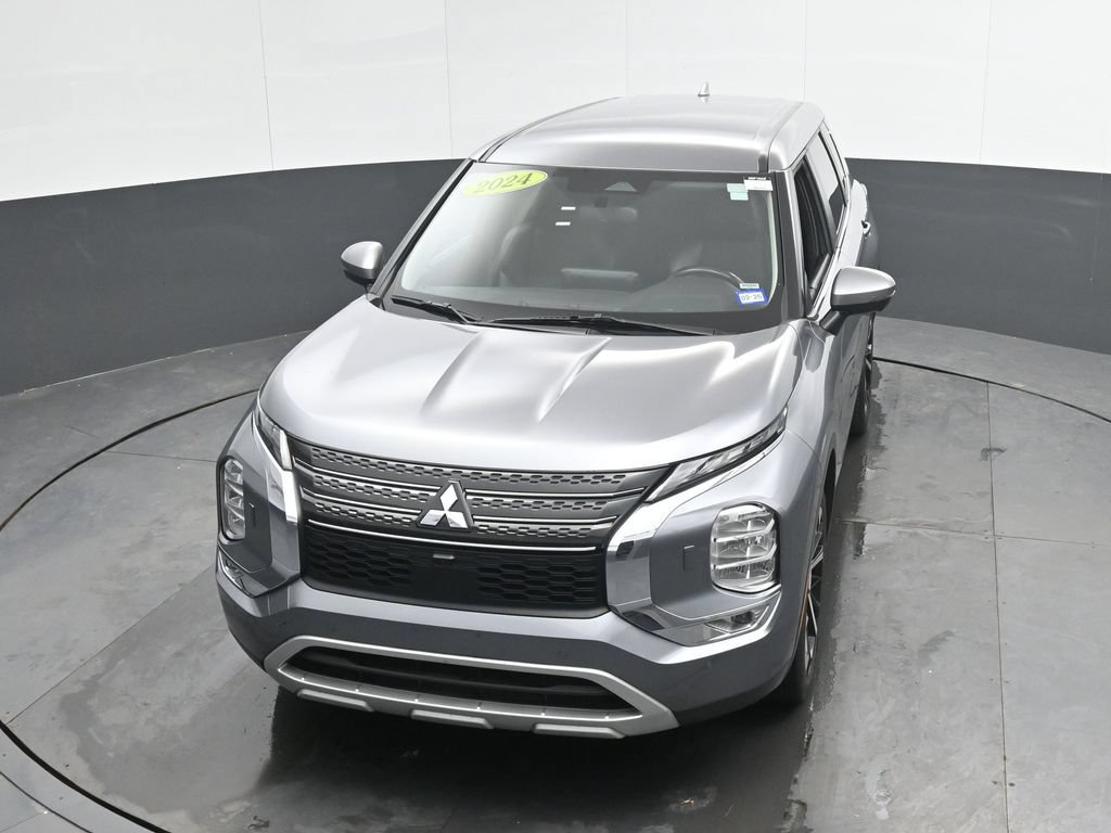 Used 2024 Mitsubishi Outlander SE AWD/4WD image 37