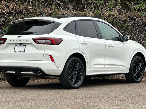 New 2024 Ford Escape ST-Line Elite w/ Premium Technology Package image 4