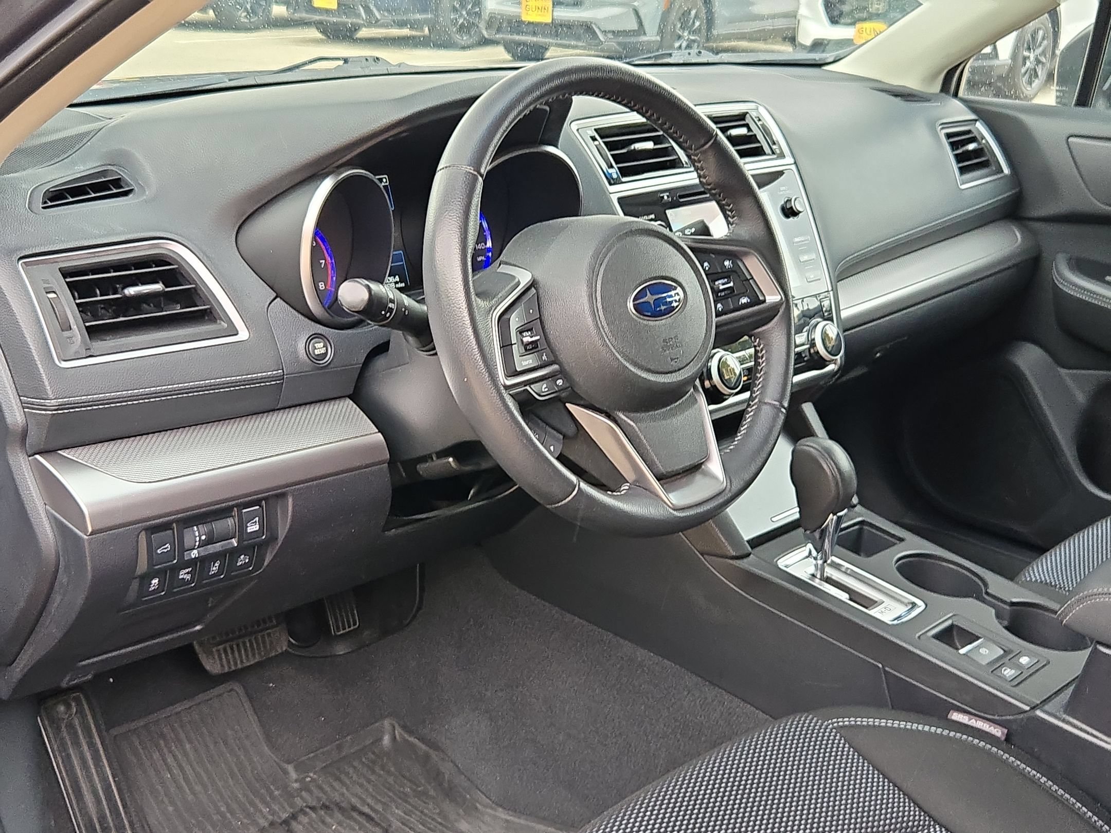 Used 2019 Subaru Outback 2.5i Premium w/ Popular Package #2 AWD/4WD image 12