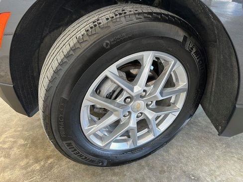 Used 2023 Chevrolet Equinox LT FWD image 31