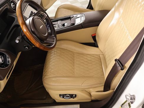 Used 2018 Jaguar XJ L Portfolio image 11