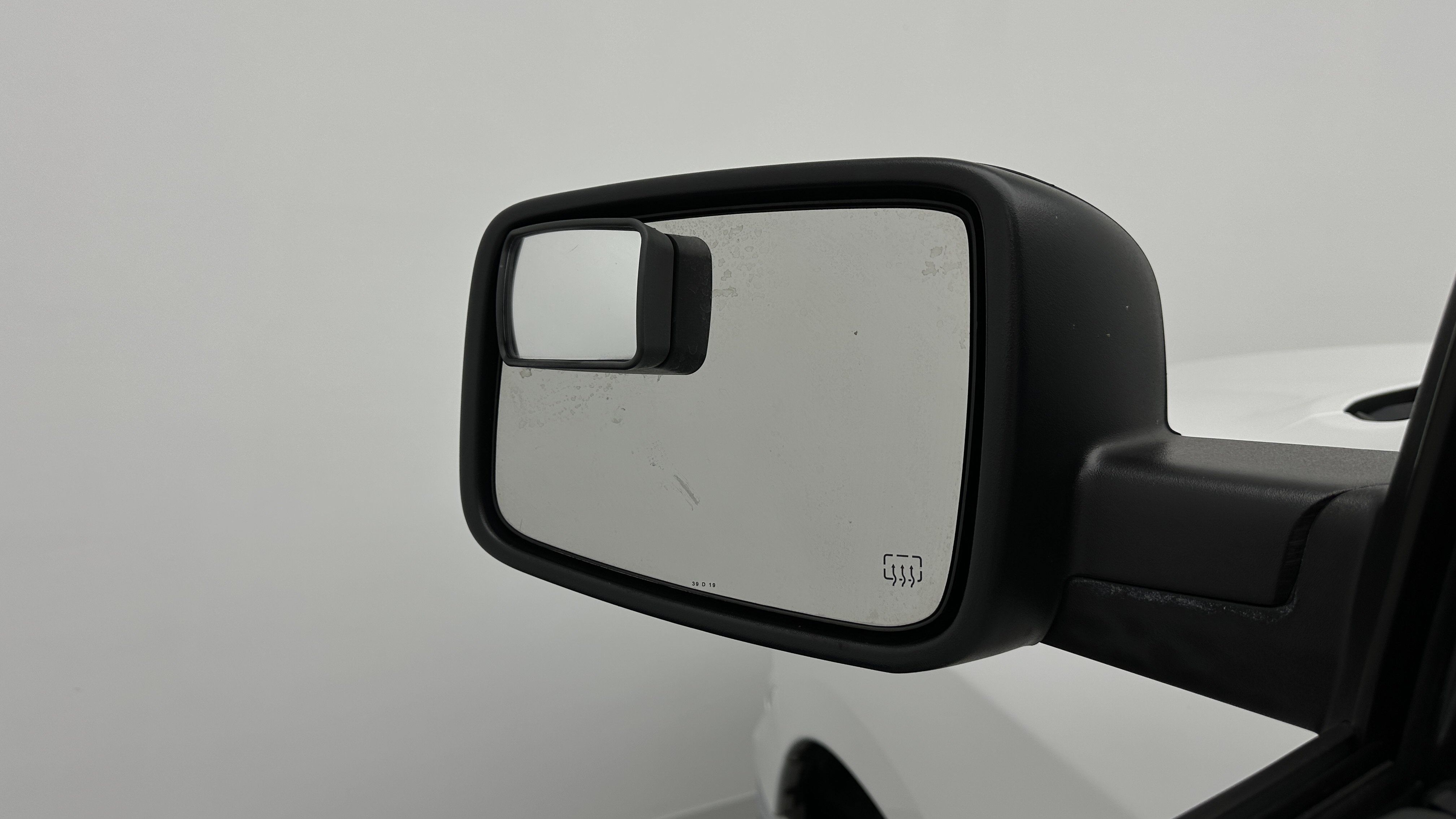 Used 2020 RAM 1500 Classic SLT RWD image 13