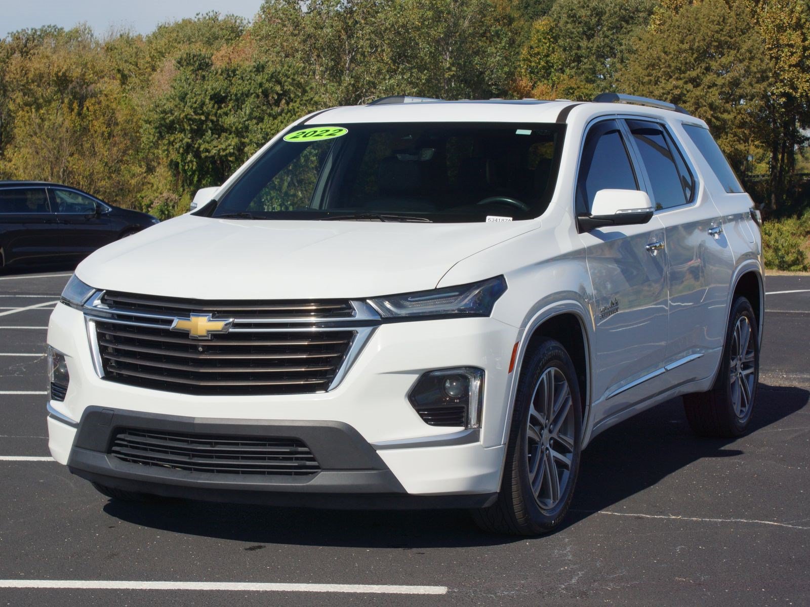 Used 2022 Chevrolet Traverse High Country FWD image 2