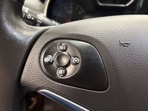 Used 2014 Chevrolet Impala LT w/ Convenience Package image 23