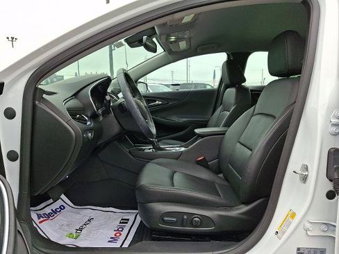 Certified 2025 Chevrolet Malibu LT FWD image 14