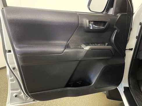 Certified 2023 Toyota Tacoma TRD Sport image 17