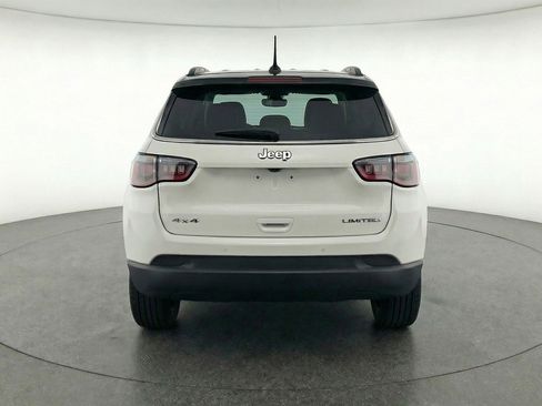 Used 2025 Jeep Compass Limited image 6