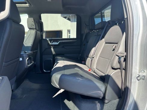 New 2026 GMC Sierra 2500 SLT w/ SLT Premium Package image 31