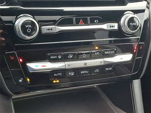 Used 2022 Ford Explorer ST-Line w/ Class IV Trailer Tow Package image 20