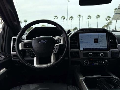Certified 2022 Ford F250 Lariat w/ Black Appearance Package AWD/4WD image 10