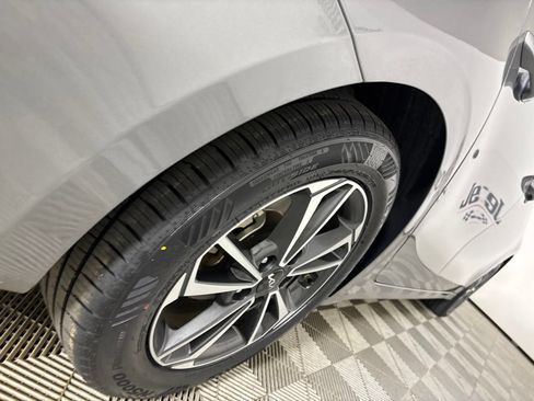 Used 2024 Kia Forte LXS FWD image 31