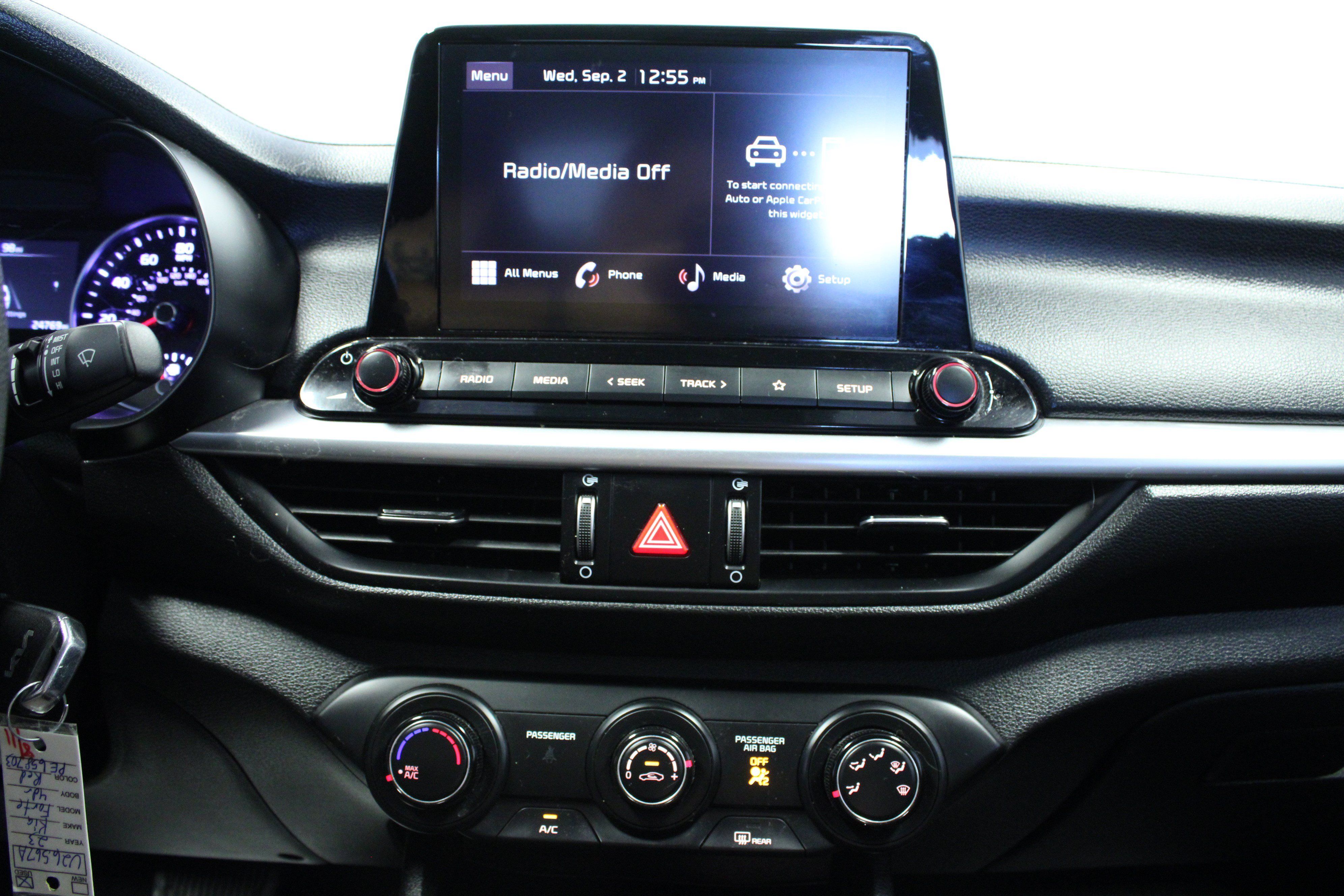 Used 2023 Kia Forte LXS w/ LXS Technology Package FWD image 21