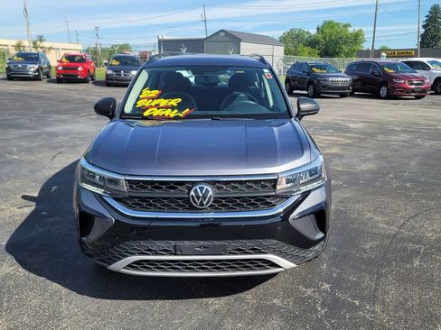 Used 2022 Volkswagen Taos S FWD image 4