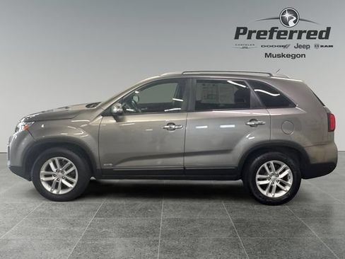 Used 2014 Kia Sorento LX AWD/4WD image 11