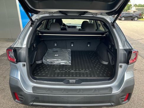 Used 2020 Subaru Outback Premium AWD/4WD image 5