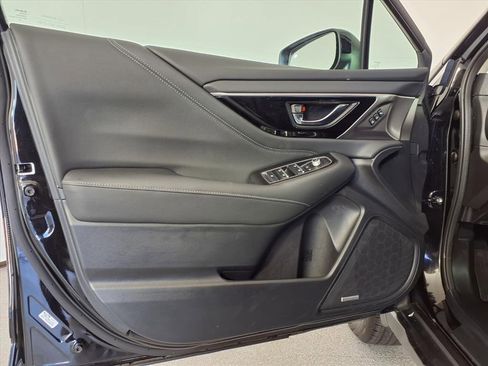 Certified 2025 Subaru Outback Limited image 12