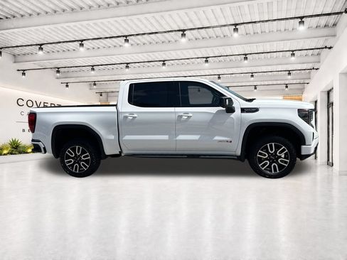 Used 2023 GMC Sierra 1500 AT4 w/ AT4 Premium Package AWD/4WD image 12