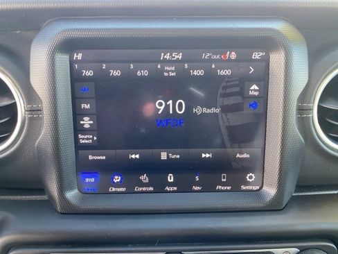 Used 2022 Jeep Wrangler Unlimited Sahara w/ Cold Weather Group image 26