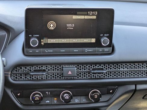 Used 2023 Honda HR-V Sport image 10