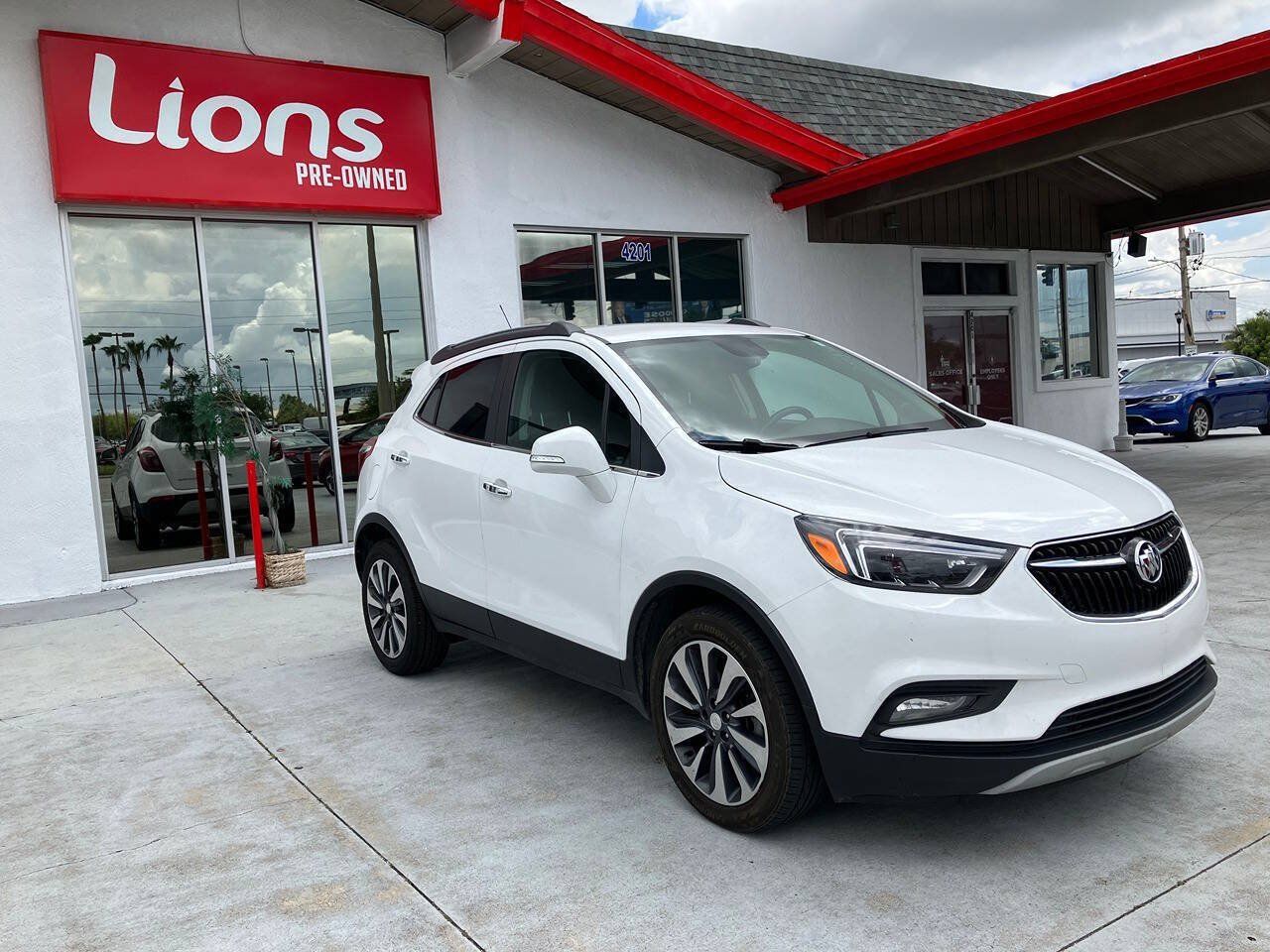 Used 2020 Buick Encore Essence FWD image 7