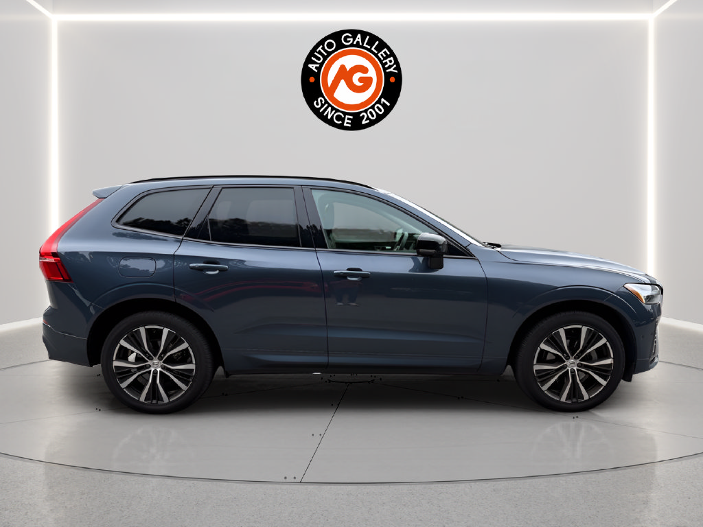 Used 2025 Volvo XC60 B5 Plus AWD/4WD image 8