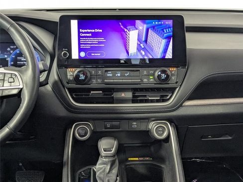 Used 2024 Toyota Grand Highlander Platinum image 35