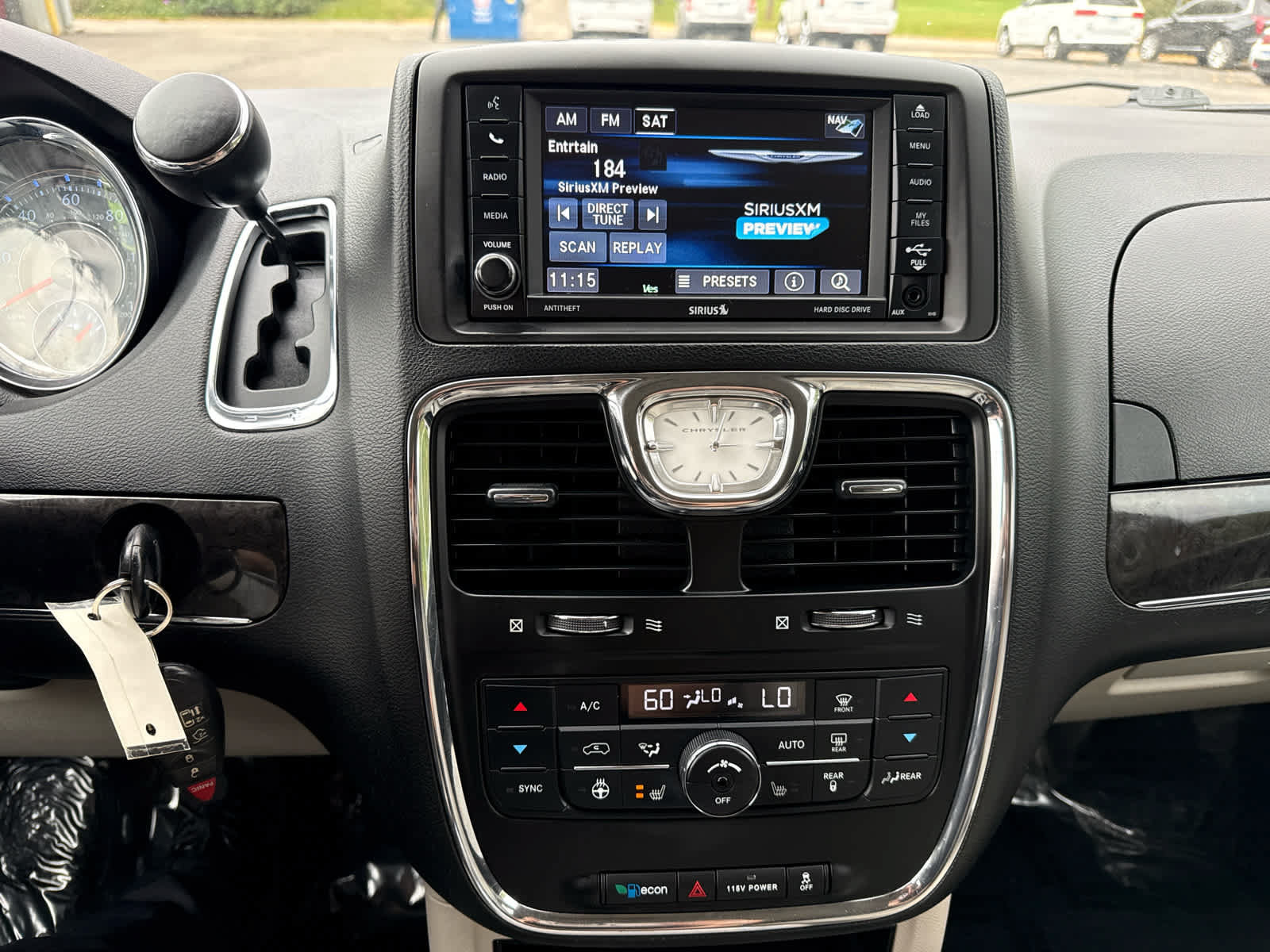 Used 2015 Chrysler Town & Country Touring-L w/ Driver Convenience Group FWD image 24