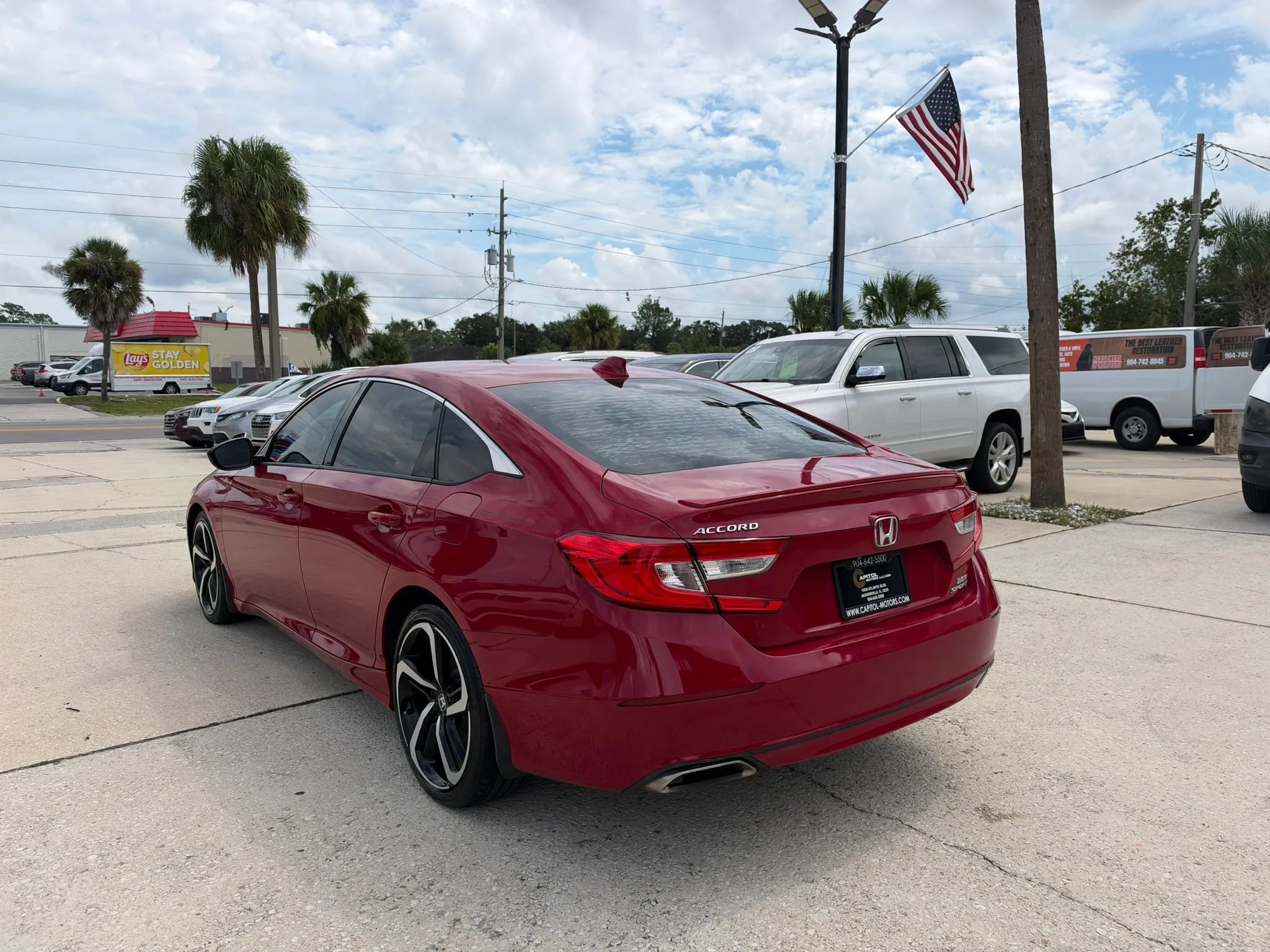 Used 2018 Honda Accord Sport image 3