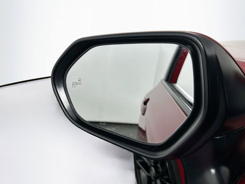 Used 2025 Toyota Camry SE image 16