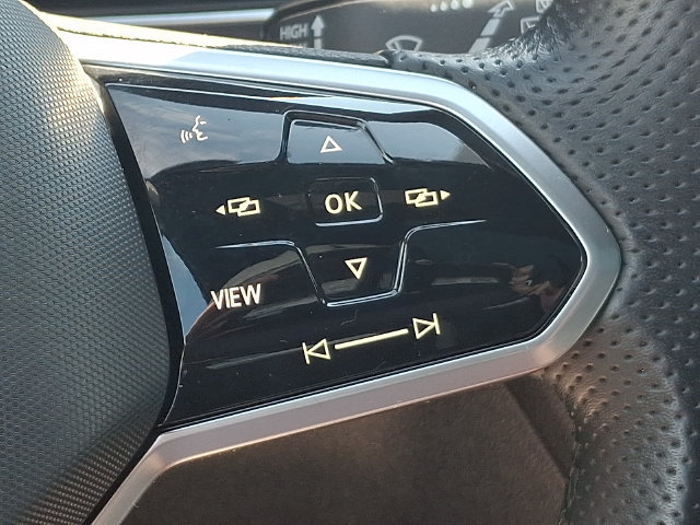 Used 2023 Volkswagen Tiguan SE R-Line AWD/4WD image 22