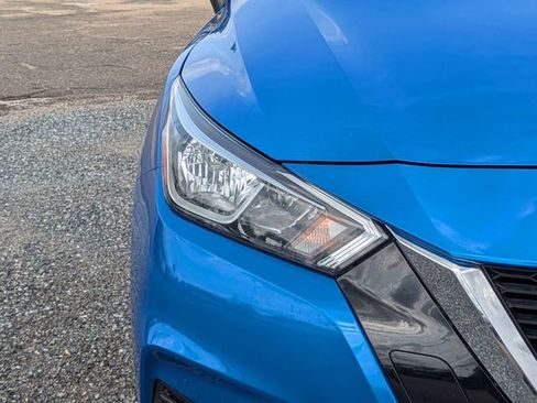 Used 2022 Nissan Versa SV FWD image 10