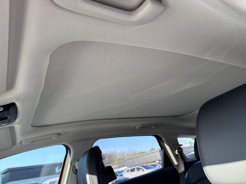 Used 2025 Kia Sportage SX image 36