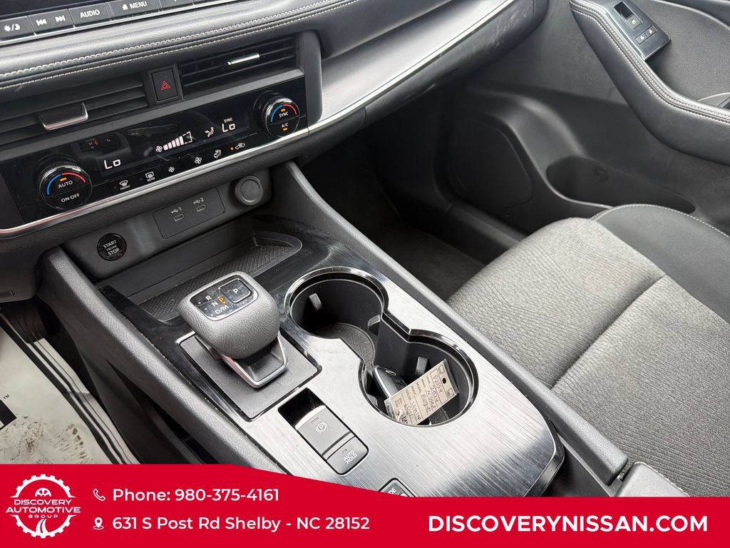 Certified 2024 Nissan Rogue SV FWD image 19
