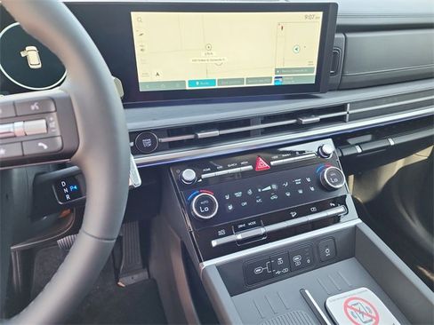 New 2025 Hyundai Santa Fe Limited image 19