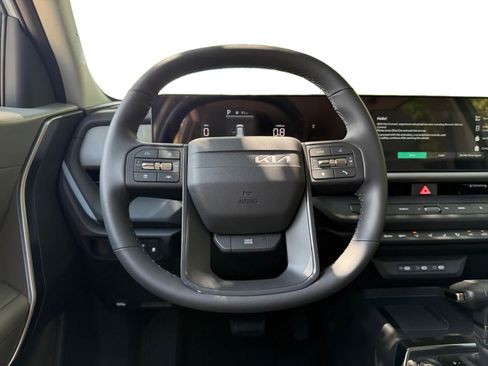 New 2027 Kia Seltos S FWD image 13