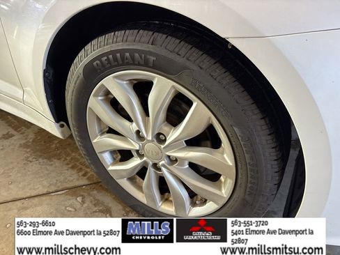 Used 2015 Kia Optima EX image 19