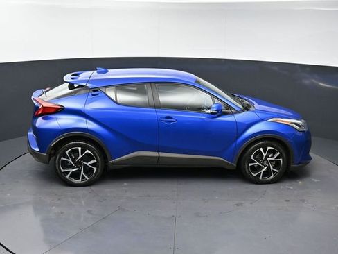 Used 2021 Toyota C-HR XLE image 13